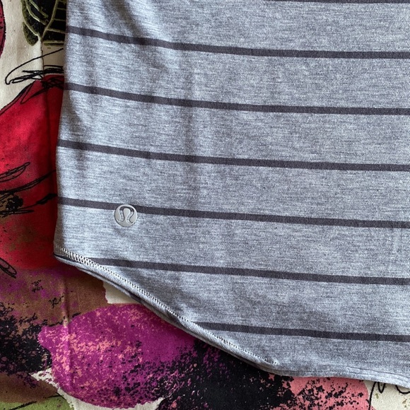 Lululemon Yogi Cut Off Tee - Picture 7 of 7